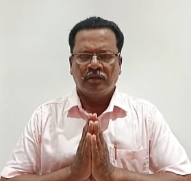 ஓட்டுநரை செருப்பால் தாக்கிய மேலாளர்... கட்டப்பஞ்சாயத்து செய்யவா அரசாங்கம்?