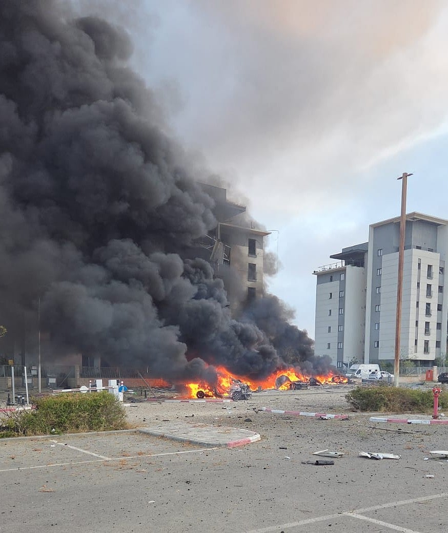 7 நாள்கள் தாண்டியும் தாக்குதல்... இஸ்ரேல்- ஈரான் போரின் விலை என்ன?