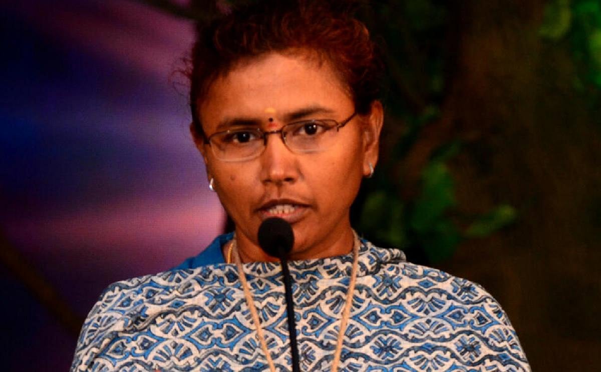 உங்களுடன் ஸ்டாலின் ….45 நாட்களில் தீர்வு! -  அமுதா ஐஏஎஸ் அதிரடி!