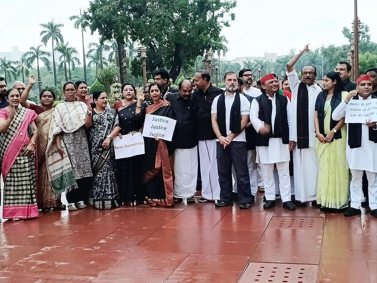 பாம்பன் பாலம்- கப்பல்கள் குறித்து டி.ஆர்.பாலு மக்களவையில் கேள்வி!
