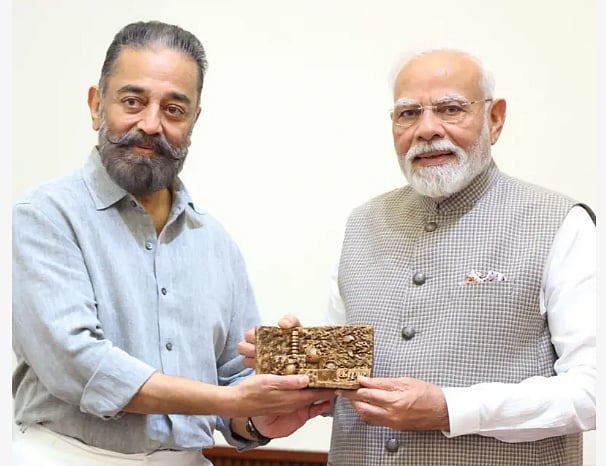 பிரதமரை சந்தித்த கமல்ஹாசன் - என்ன பரிசு வழங்கினார்?