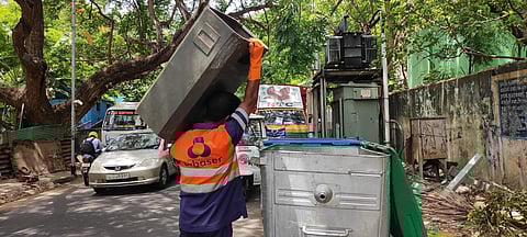 தூய்மை பணியாளர்