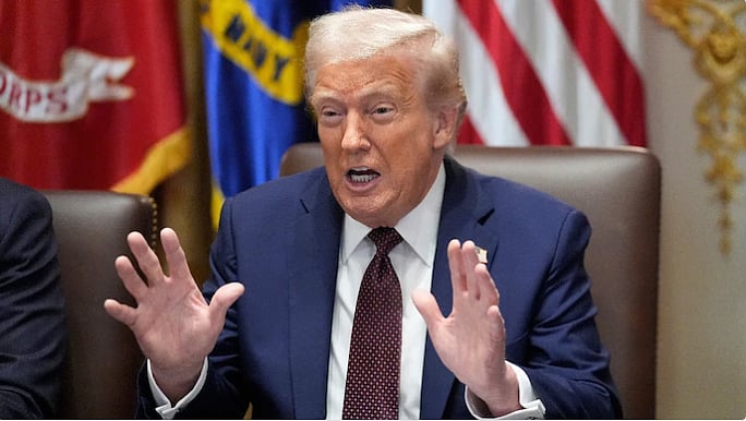 ‘அமெரிக்கா அழிந்துவிடும்…’ – நீதிமன்ற தீர்ப்புக்கு எதிராக வெடித்த டிரம்ப்!