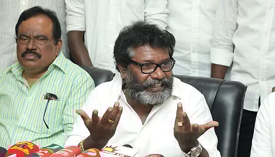 ‘எஃகு கோட்டையை மக்கிய கோட்டையாக மாற்றும் முயற்சியில் இபிஎஸ்’ - நடிகர் கருணாஸ்