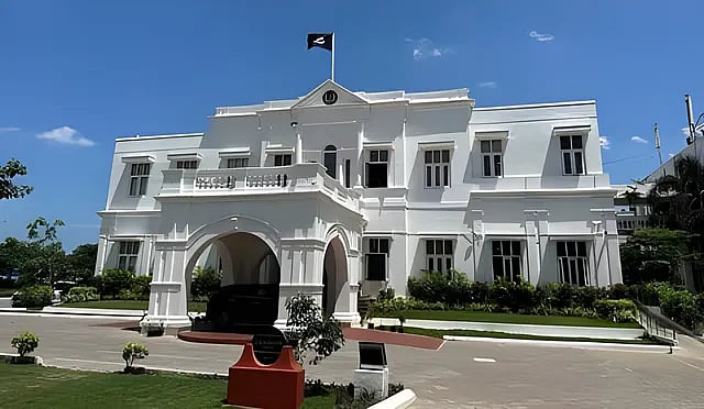 தமிழகத்தின்  அடுத்த டிஜிபி யார்...?  பரபரப்பு தகவல்கள்