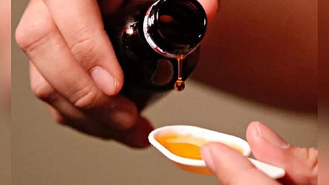 11 குழந்தைகள் உயிரை பறித்த இருமல் மருந்து: பரிந்துரைத்த மருத்துவர் கைது!