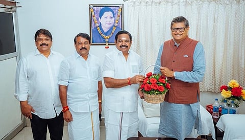 எடப்பாடி பழனிசாமியுடன் பைஜெயந்த் பாண்டா, நயினார் நாகேந்திரன்