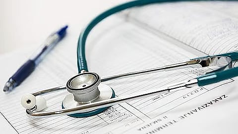 போலியான சான்றிதழ் கொடுத்து மருத்துவ படிப்பில் சேர்ந்த மாணவி, பெற்றோருடன் கைது!