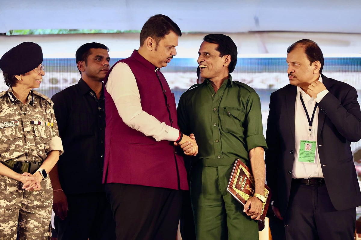  தலைக்கு ஆறுகோடி விலை! முதல்வர் முன்னிலையில் சரணடைந்த மாவோயிஸ்ட் பூபதி!