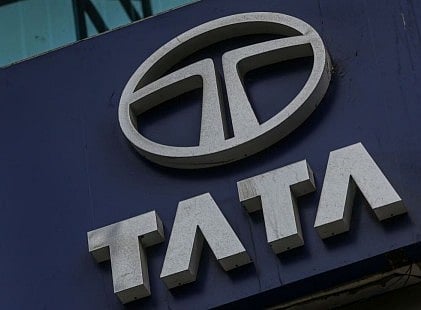 டாட்டா டிரஸ்ட்டில் டுவிஸ்ட்டு மேல் டுவிஸ்ட்டுகள்-இன்றுவரை நடப்பதென்ன?