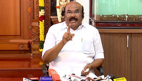 ஜெயக்குமார்