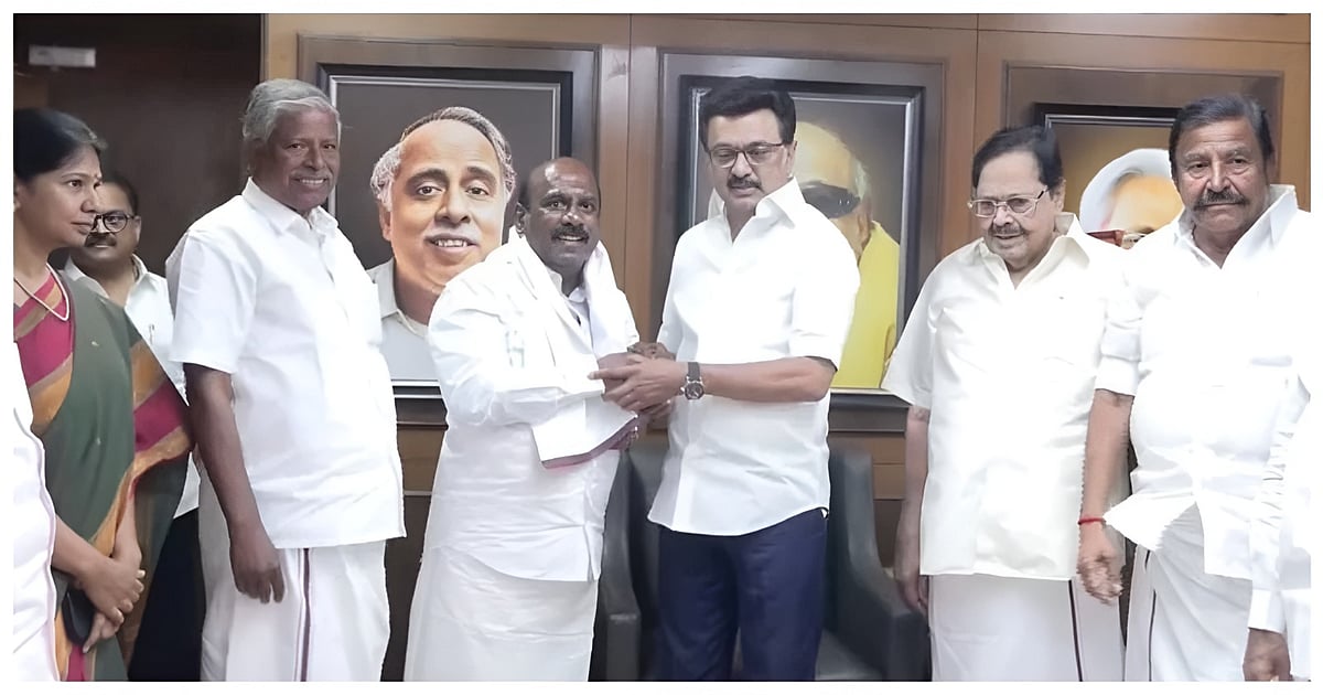 “பாஜகவின் கிளை அமைப்பாக செயல்படும் அதிமுக” – மனோஜ் பாண்டியன் விமர்சனம்!