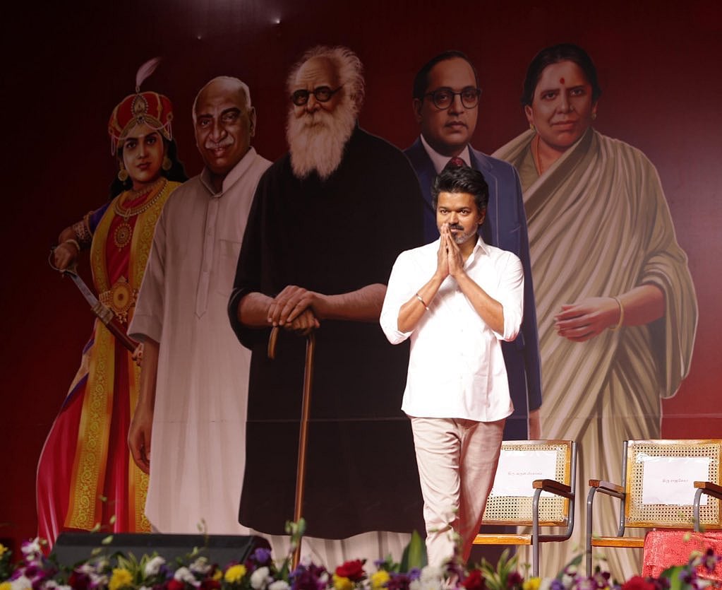 ‘விஜய் முதல்வர் வேட்பாளர்’-  தவெக சிறப்பு பொதுக்குழுவில் 12 தீர்மானங்கள் நிறைவேற்றம்!