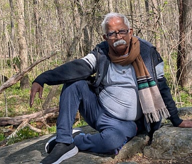 ‘நீ சாகவில்லை என நிரூபித்தால் தான் உனக்கு ரேஷன் கார்டு…!’ 