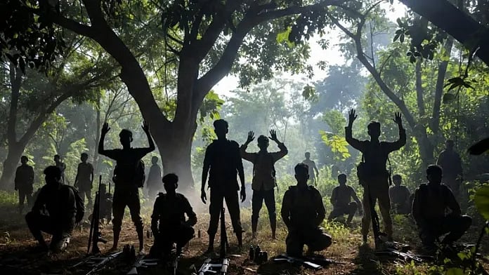 சரணடைகிறோம்…  3 மாநில முதல்வர்களுக்கு மாவோயிஸ்ட்டுகள் எழுதிய கடிதத்தில் என்ன உள்ளது? 