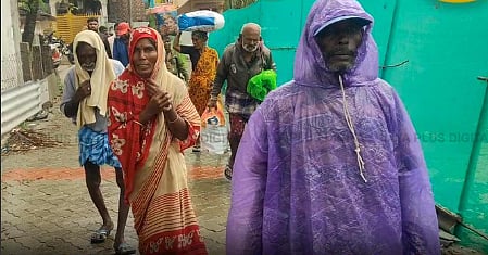 நெருங்கும் டித்வா புயல்.. சூறைக்காற்றுடன் கடல் சீற்றம்... மக்கள் வெளியேற்றம்!