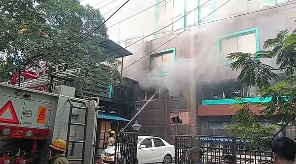 ஜிஎஸ்டி ஆணையர் அலுவலகத்தில் தீ விபத்து... முக்கிய ஆவணங்கள் எரிந்து சேதம்?