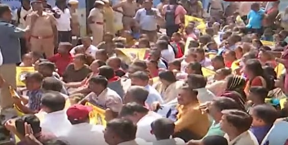 சம வேலைக்கு சம ஊதியம்…3வது நாளாக போராட்டம் செய்த ஆசிரியர்கள் கைது!