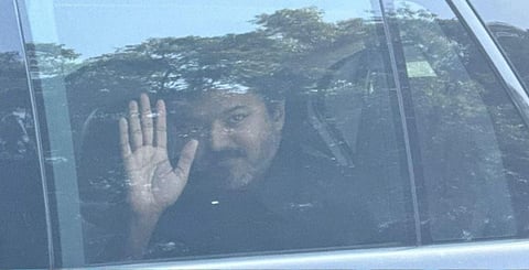 நடிகர் விஜய்யிடம் சிபிஐ 3 மணி நேரம் விசாரணை!