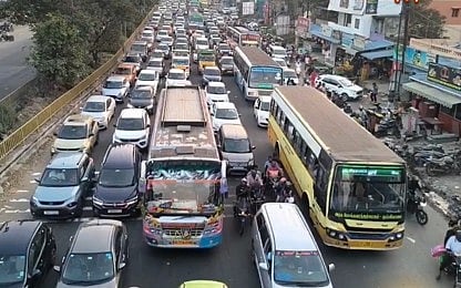 ஜிஎஸ்டி சாலையில் போக்குவரத்து நெரிசல்