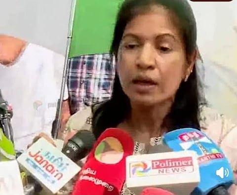 விஜய் கட்சி அலுவலகத்தால் அவதி- பொதுமக்கள் குமுறல்!