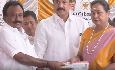 விஜயகாந்த், விஜய் கட்சிகளில் விருப்ப மனு, தள்ளுமுள்ளு!