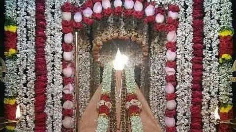 துண்டைத் தலைக்குக் கிரீடமாக மாற்றிய வைகுண்டர்- முதல்வர்  

