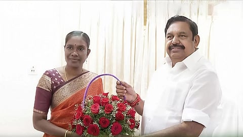 இபிஎஸ் முன்னிலையில் அதிமுகவில் இணைந்த காளியம்மாள்