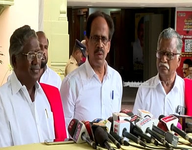 திமுக நிர்பந்திக்கவில்லை – வீரபாண்டியன் விளக்கம்!