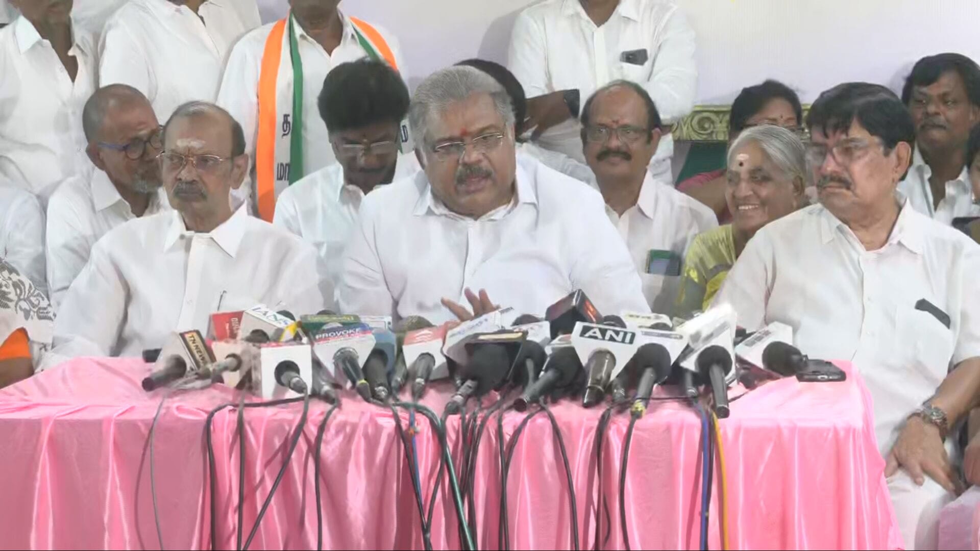தாமக வேட்பாளர்கள் யார்? – அறிவித்தார் ஜி.கே. வாசன்!