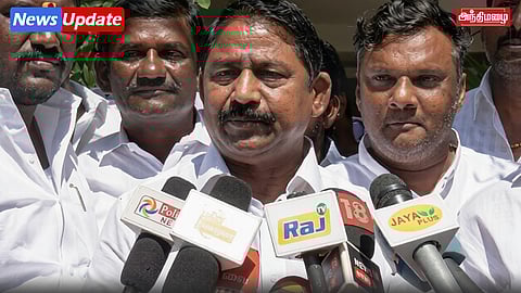 ஓ.பன்னீருடன் தி.மு.க.வில் சேர்ந்த எம்.எல்.ஏ. சசிகலா கட்சிக்குத் தாவல்!