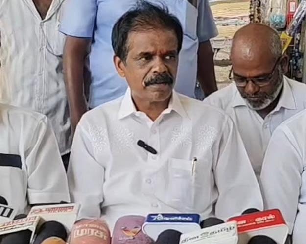 விஜய் முன்னாள் மேனேஜர் திடீர் விலகல்!