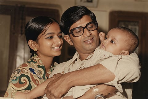 சந்திரசேகர் குடும்பப்படம்