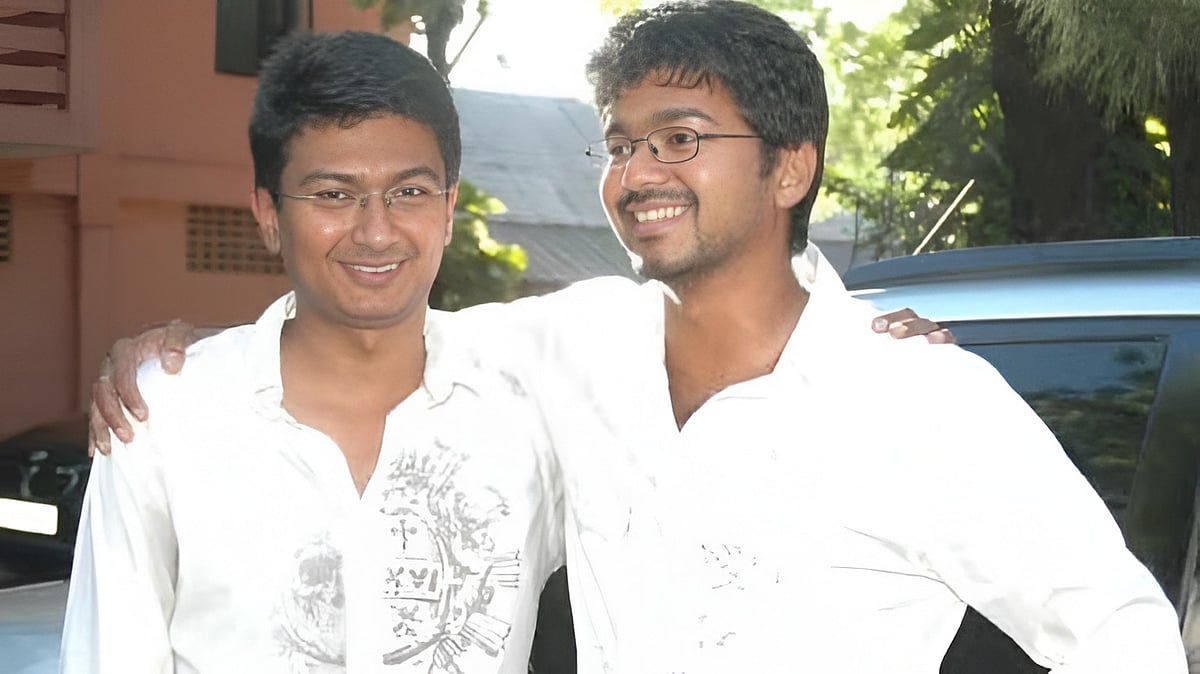உதயநிதியும் முதல்வர் விஜய்யும் ஒரே காலேஜ்லதான் படிச்சாங்க… ஆனா ?