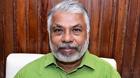 எழுத்தாளர் பெருமாள் முருகன்