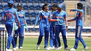 மகளிர் டி20 உலகக்கோப்பை போட்டியில் பாகிஸ்தானை இந்திய அணி வீழ்த்தியது.