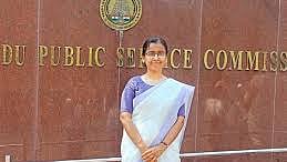 Jenifer escaped from school fire accident and became as deputy collector 