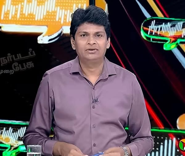புதிய தலைமுறை மூத்த ஆசிரியர் விஜயனிடம் போலீஸ் செல்போன் பறிமுதல்!