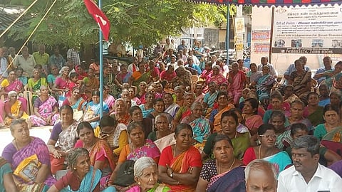 Weavers strike
