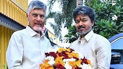 CM Vijay met Andhra CM