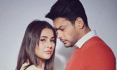 এই বছৰতে যুগ্মজীৱনৰ পাতনি মেলাৰ কথা আছিল সিদ্ধাৰ্থ-শ্বেহনাজে
