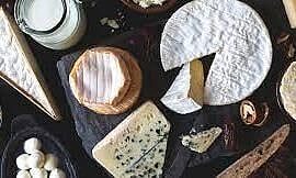 আশ্চৰ্যকৰ ! ২ গৰাকী মহিলাই খাই শেষ কৰিলে ৯ কোটি টকাৰ চীজ, কফি আৰু মেয়নিজ