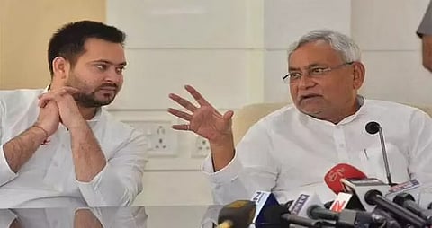 বিহাৰৰ ৰাজনৈতিক সংকটঃ আজি ৰাজ্যপালক সাক্ষাৎ কৰিবলৈ সময় বিচাৰিছে নীতিশে