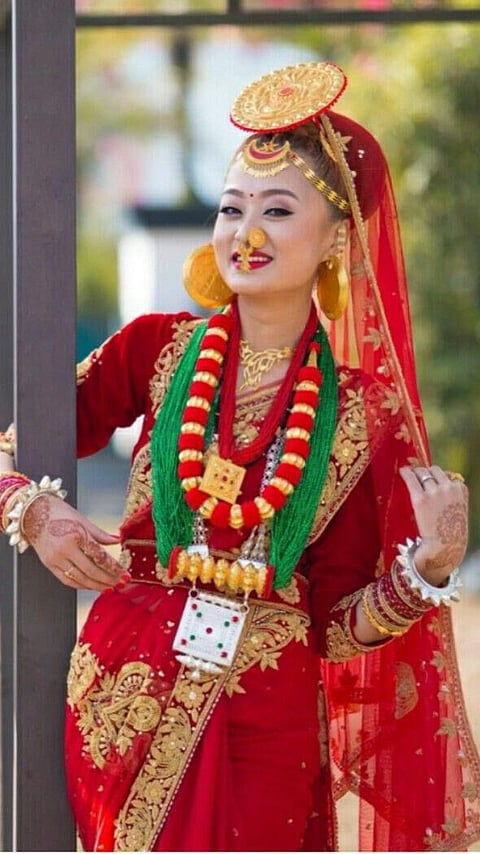 ১০ যোৰ অনন্য ভাৰতীয় পৰম্পৰাগত পোছাক