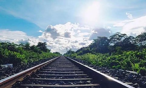 অসমঃ বকোত দ্ৰুতবেগী ৰেলত নিহত জ্যেষ্ঠ নাগৰিকৰ