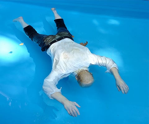 যুৱকৰ মৃতদেহ উদ্ধাৰ