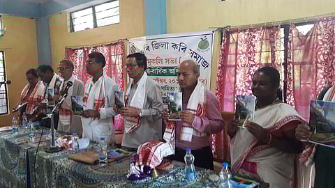 বিন্নিনিয়েল আলোচনা চক্ৰ জিলা কবি সমাজৰ