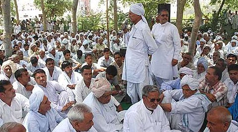 হাৰিয়ানাৰ দলবদ্ধ ধৰ্ষনৰ অপৰাধীক সহায় নকৰিবলৈ উকীলক সকিয়নি দিলে মহাপঞ্চায়তে