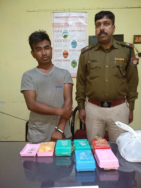 গুৱাহাটী ৰেলৱে ষ্টেচনত হিৰোইন উদ্ধাৰ