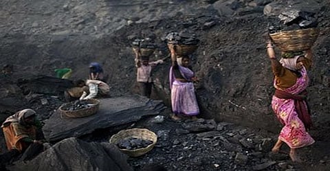 কয়লাখনিত ভয়ানক দূৰ্ঘটনা: ১৩ জন লোকৰ মৃত্যু